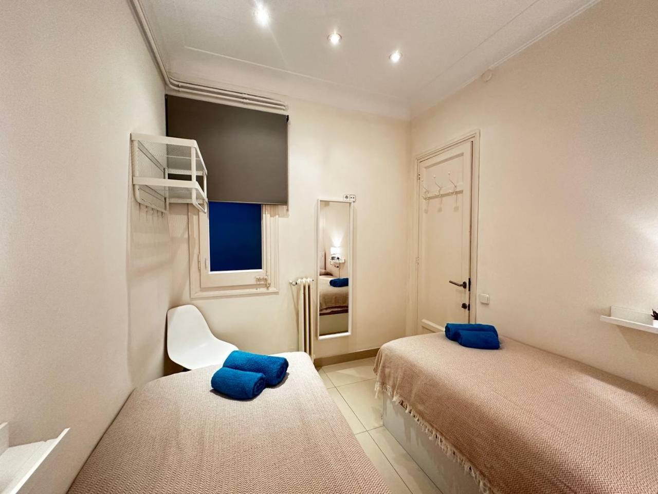 Rooms Gran Via Барселона Екстер'єр фото
