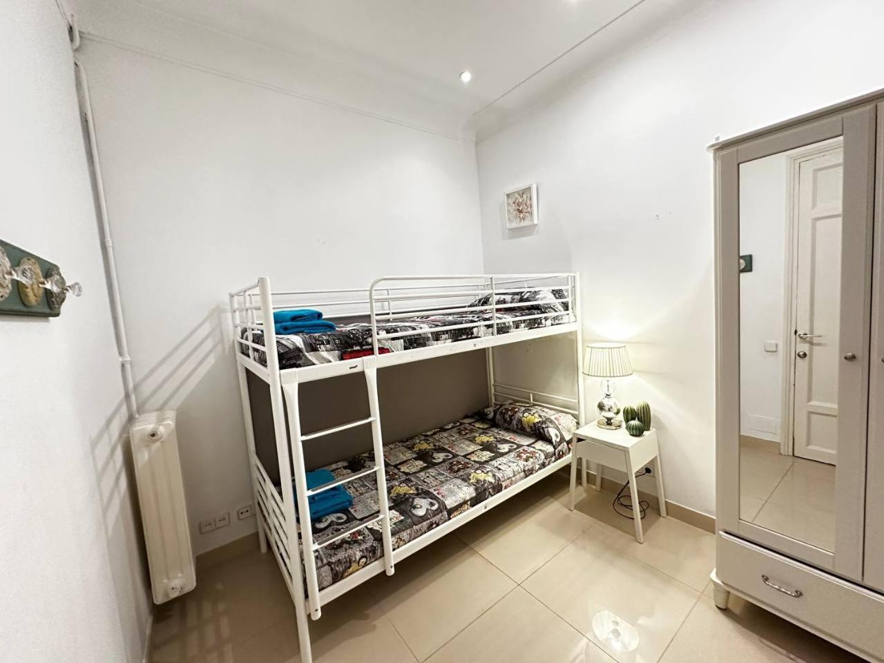 Rooms Gran Via Барселона Екстер'єр фото